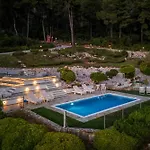 וילה Luxury With Private Pool In Skopelos, Nature Retreat, Pine Trees By Kardous *