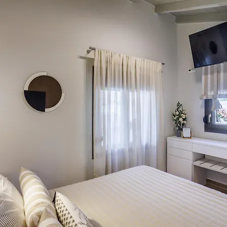 Villa Luxury With Private Pool In Skopelos, Nature Retreat, Pine Trees By Kardous